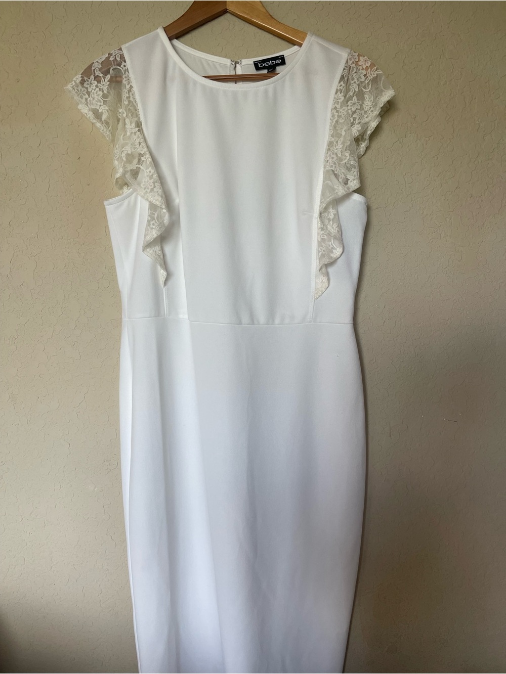 bebe White Lace Cap Sleeve Midi Dress